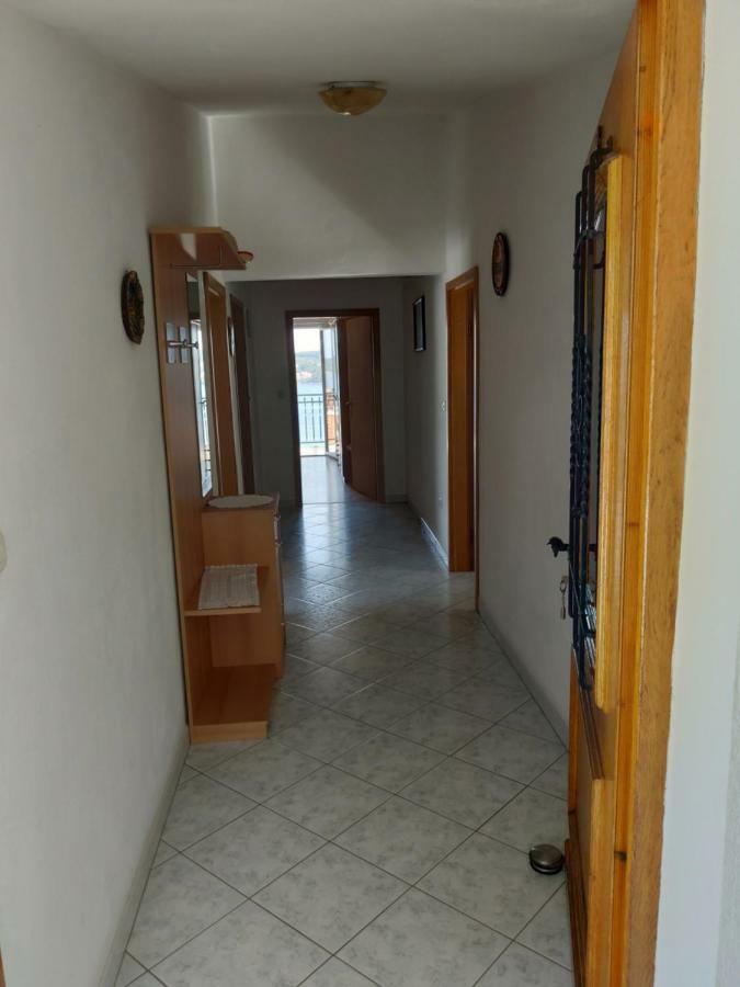 Eva Apartment 1 特罗吉尔 外观 照片