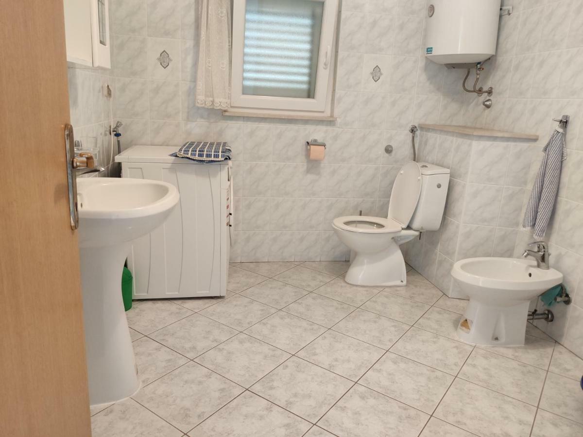 Eva Apartment 1 特罗吉尔 外观 照片